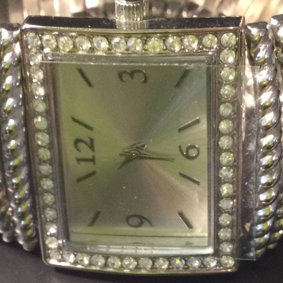 SILVER BRACELET WATCH WITH RHINESTONES - Picture 2 of 8